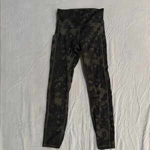 Vuori Black Camouflage Leggings
